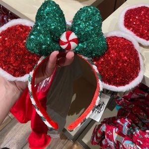Peppermint Minnie ears
From WDW